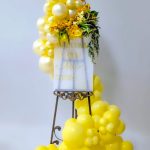 Welcome Easel with Balloons